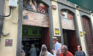 Panadería centenaria Miguel Díaz cerrada por irregularidades en su licencia de apertura