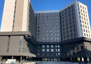 El Ayuntamiento da luz verde a un 26% más de inquilinos en los minipisos del BEC, que alcanzarán los 1.200 residentes